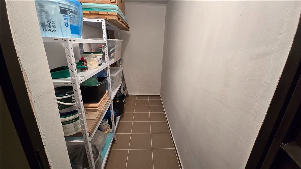 Byt s jednou ložnicí bez poplatku za údržbu v Sarafovu – po osvěžení