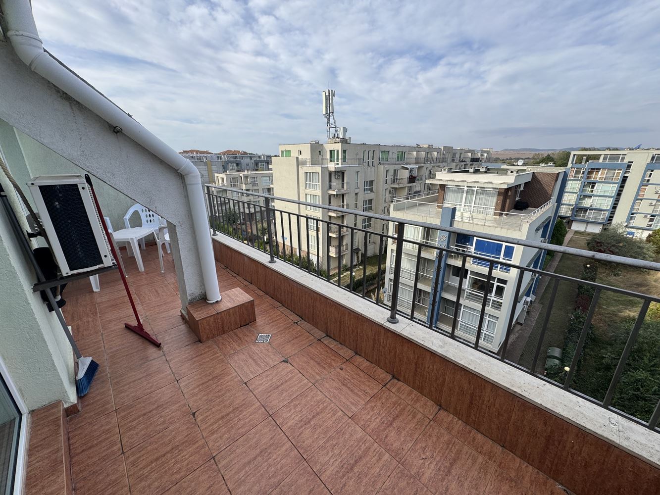 Apartmán s jednou ložnicí a panoramatickým výhledem v srdci Slunečného pobřeží