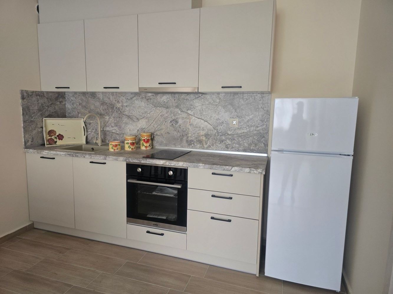 Zcela nový apartmán s jednou ložnicí v Pomorie bez poplatku za údržbu – připravený k nastěhování