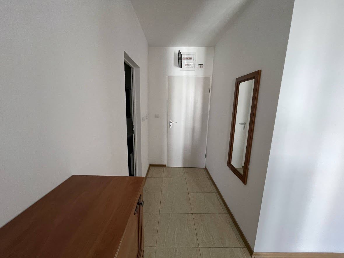 Výhled na moře a prvotřídní lokalita – byt v komplexu se službami, Aheloy