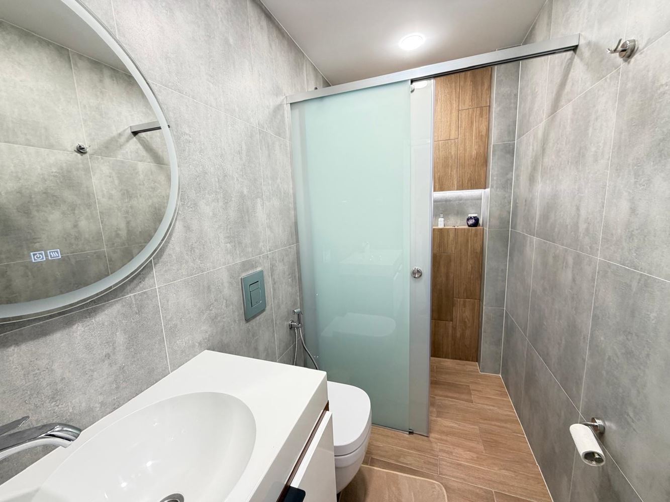 Apartmán s jednou ložnicí v klidné oblasti uprostřed přírody v oblasti Slunečného pobřeží