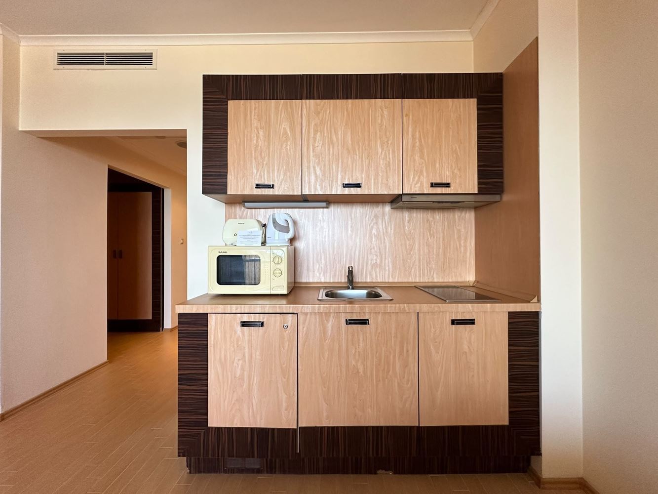 Apartmán s působivým panoramatickým výhledem na moře v první linii v Sunny Beach