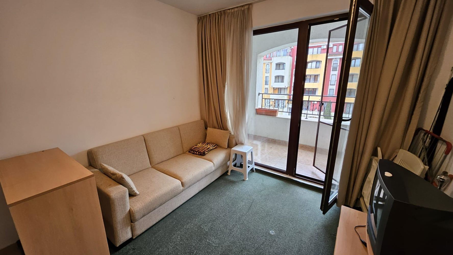 Studio v Aheloy v první linii s bohatým zázemím – ideální pro investici nebo rekreační bydlení