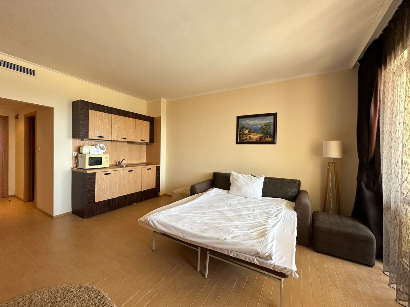 Apartmán s působivým panoramatickým výhledem na moře v první linii v Sunny Beach