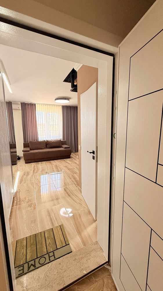 Luxusní mezonet se třemi ložnicemi v srdci Slunečného Pobřeží – prostor, styl a komfort na dvou úrovních