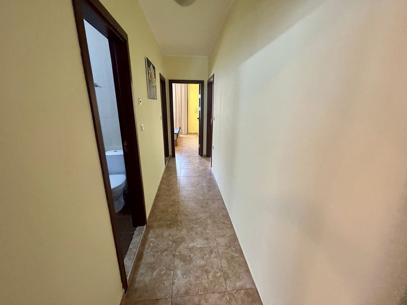 Prostorný apartmán se dvěma ložnicemi a výhledem na bazén v Nesebaru