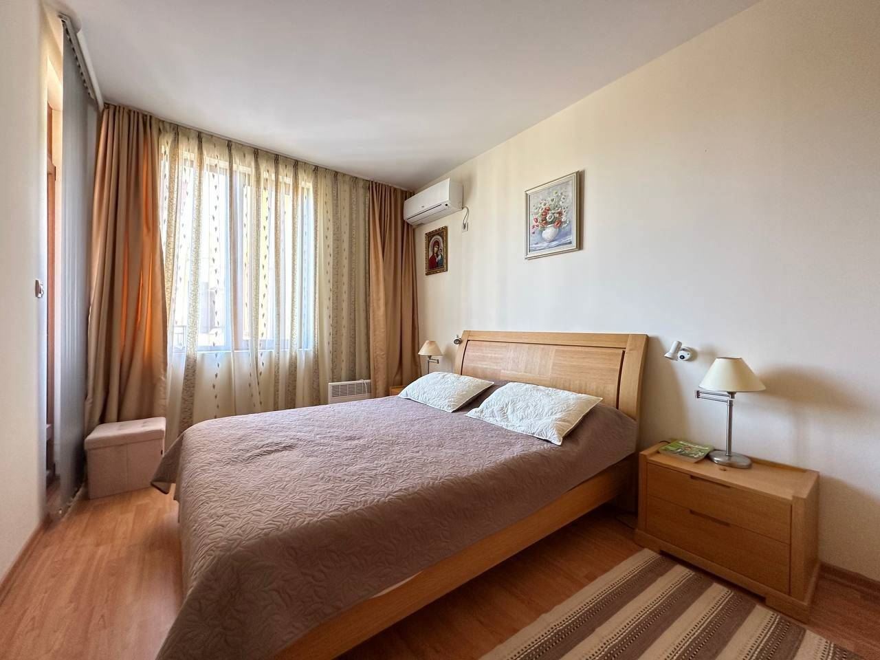 Sveti Vlas – plně zařízený apartmán v první linii s privátní pláží a atmosférou moře