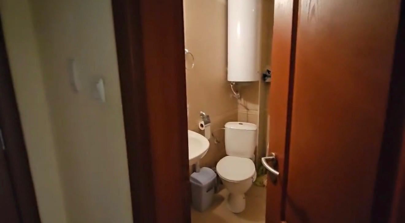 Apartmán se dvěma ložnicemi s vynikající plochou a nízkým poplatkem za údržbu ve Slunečném pobřeží