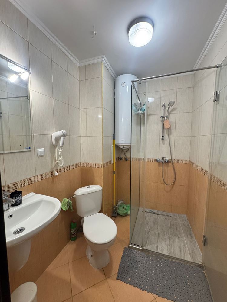 Apartmán s jednou ložnicí v uzavřeném komplexu v Aheloji – plně zařízený a připravený k nastěhování