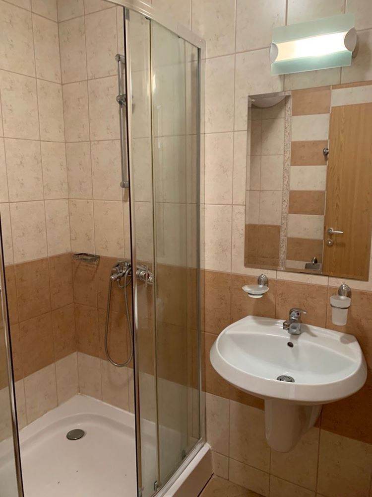 Studio s výhledem na bazén ve Slunečném pobřeží – moderní komplex s bohatou infrastrukturou