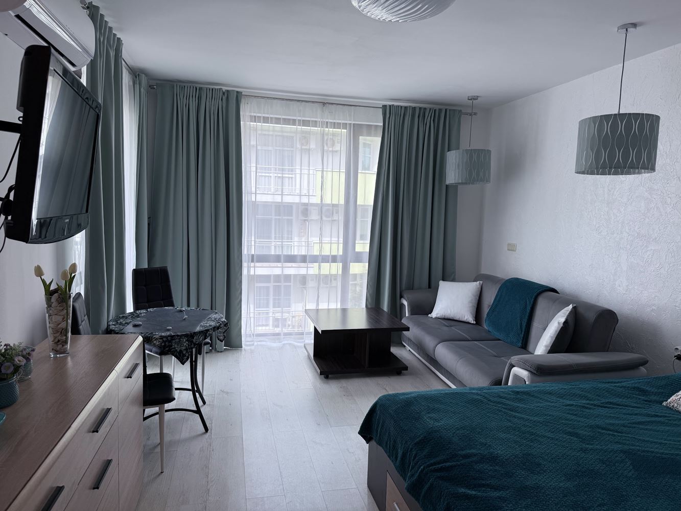 Útulné studio blízko moře v Slunečním pobřeží – skvělá investice a komfort pro celoroční využití