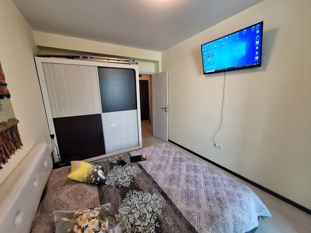 Světlý 2pokojový apartmán v komplexu v Ravdě – blízko moře a centrální infrastruktury