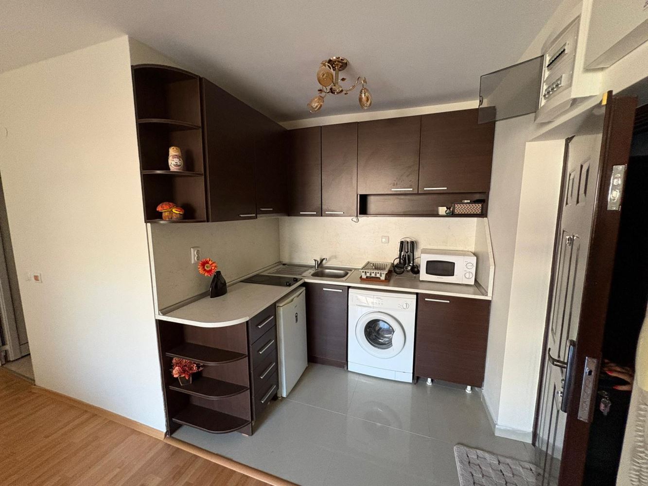 Prostorné studio v srdci Starého města Pomorie – jen pár kroků od moře