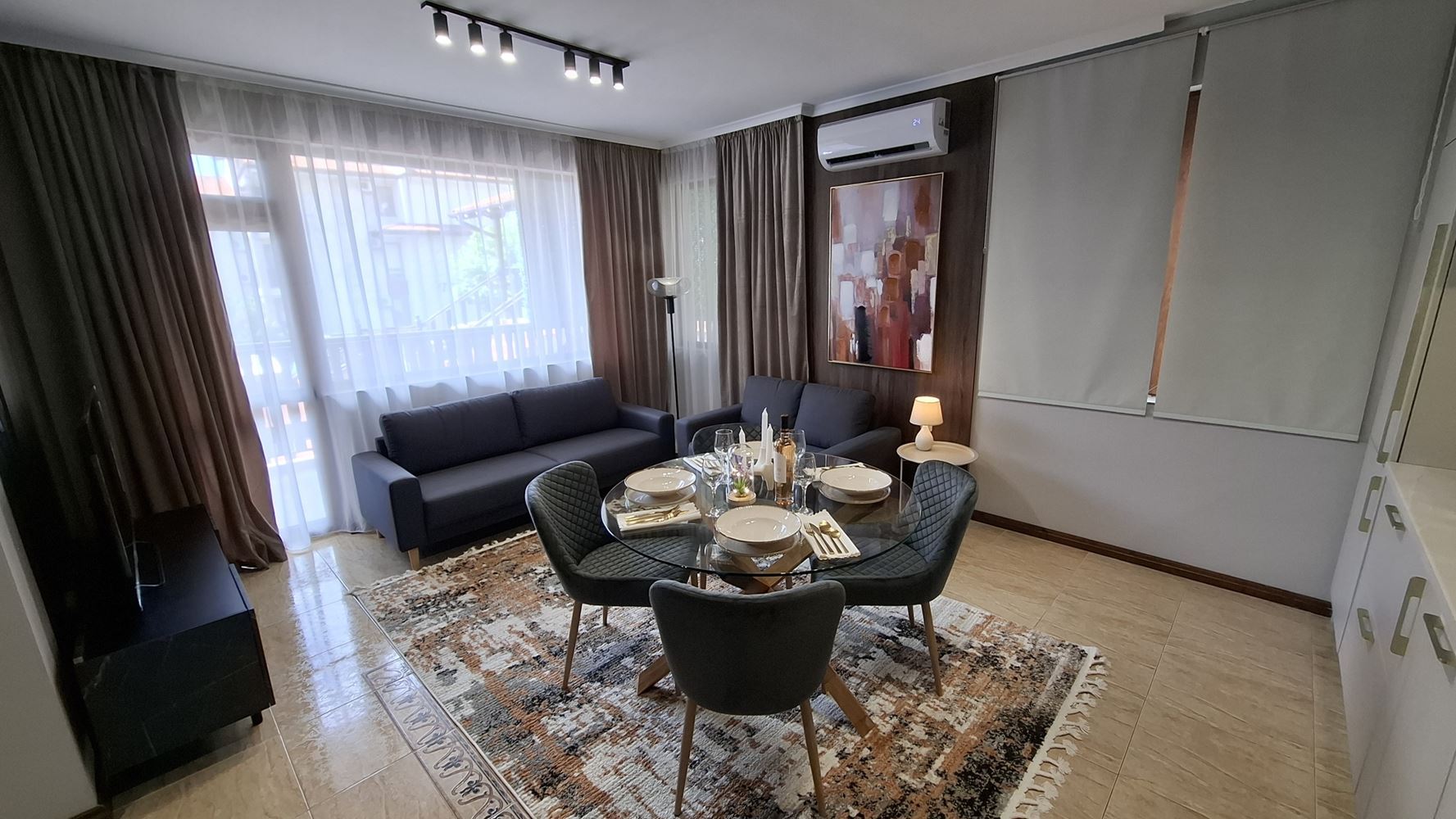 Luxusní apartmán se dvěma ložnicemi v první linii u moře ve Svatém Vlasu – jedinečná mořská atmosféra a prestižní komfort