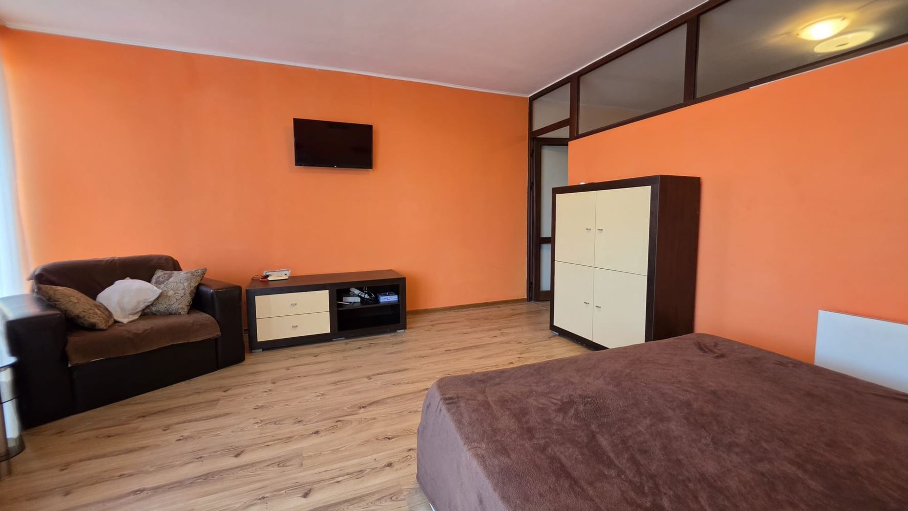 Apartmán s jednou ložnicí a výhledem na moře ve Sveti Vlas – 200 metrů od pláže