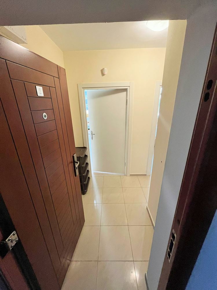 Slunný a prostorný 2pokojový apartmán v Slunečném pobřeží – plně zařízený s vynikajícím zázemím v komplexu