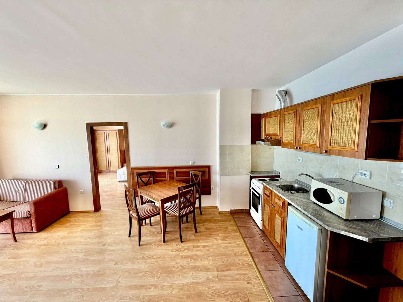 Apartmán s jednou ložnicí s panoramatickým výhledem na moře v první linii u moře ve Svatém Vlasu