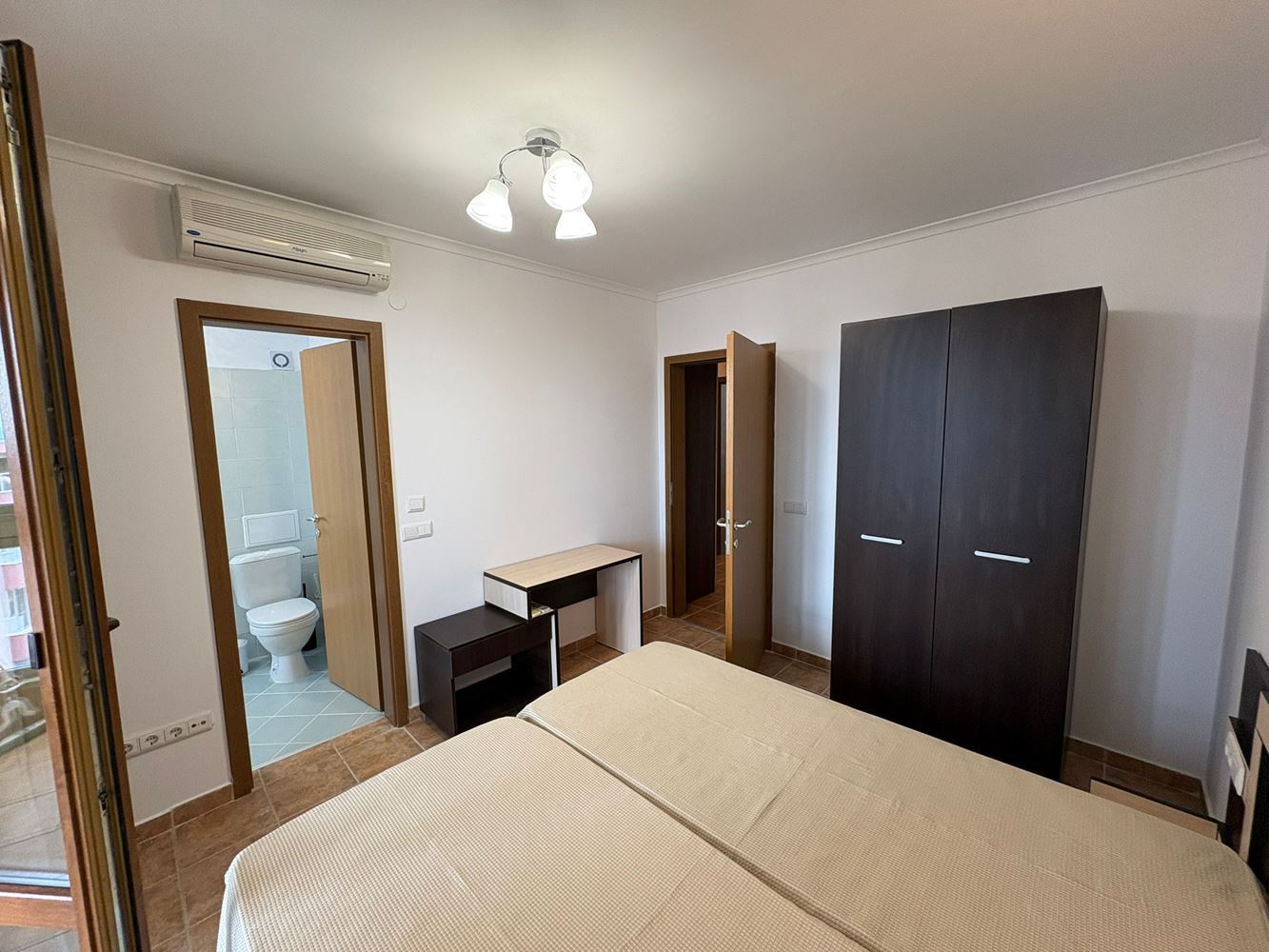 Panoramatický dvoupokojový apartmán na první linii moře v Pomorie s přímým výhledem na moře