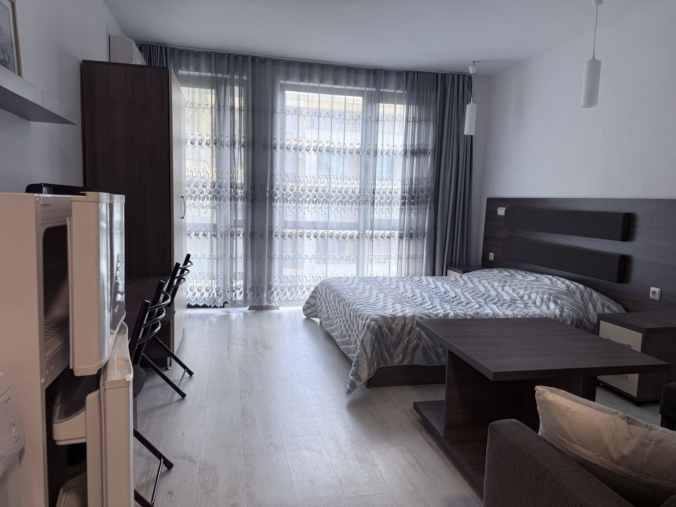 Stylové studio ve Slunečném pobřeží – prostornost, pohodlí a vynikající lokalita pro celoroční bydlení
