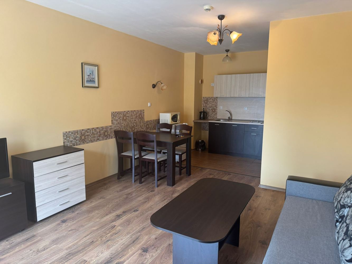 Prostorný apartmán s jednou ložnicí v elegantním komplexu na Slunečním pobřeží