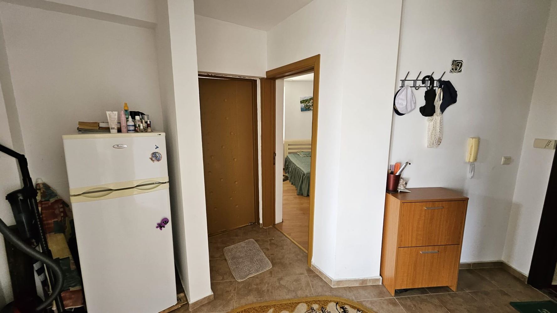 Třípokojový apartmán s výhledem na moře 50 metrů od pláže v Byale – bez poplatku za údržbu
