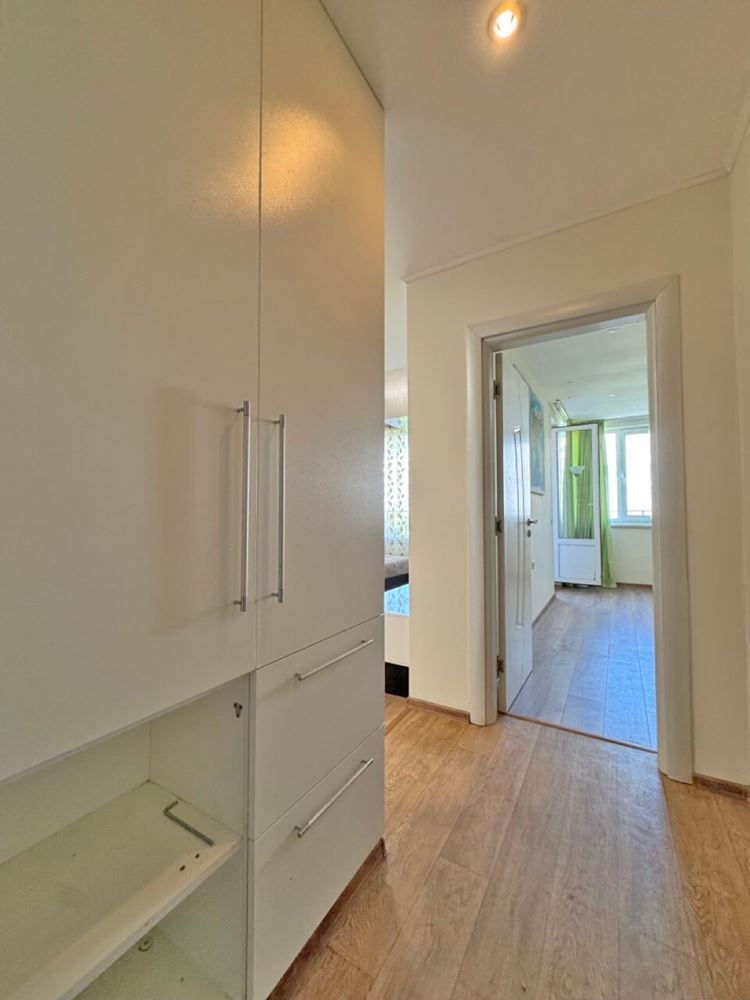 Apartmán se dvěma ložnicemi v luxusním komplexu na první linii ve Sveti Vlas