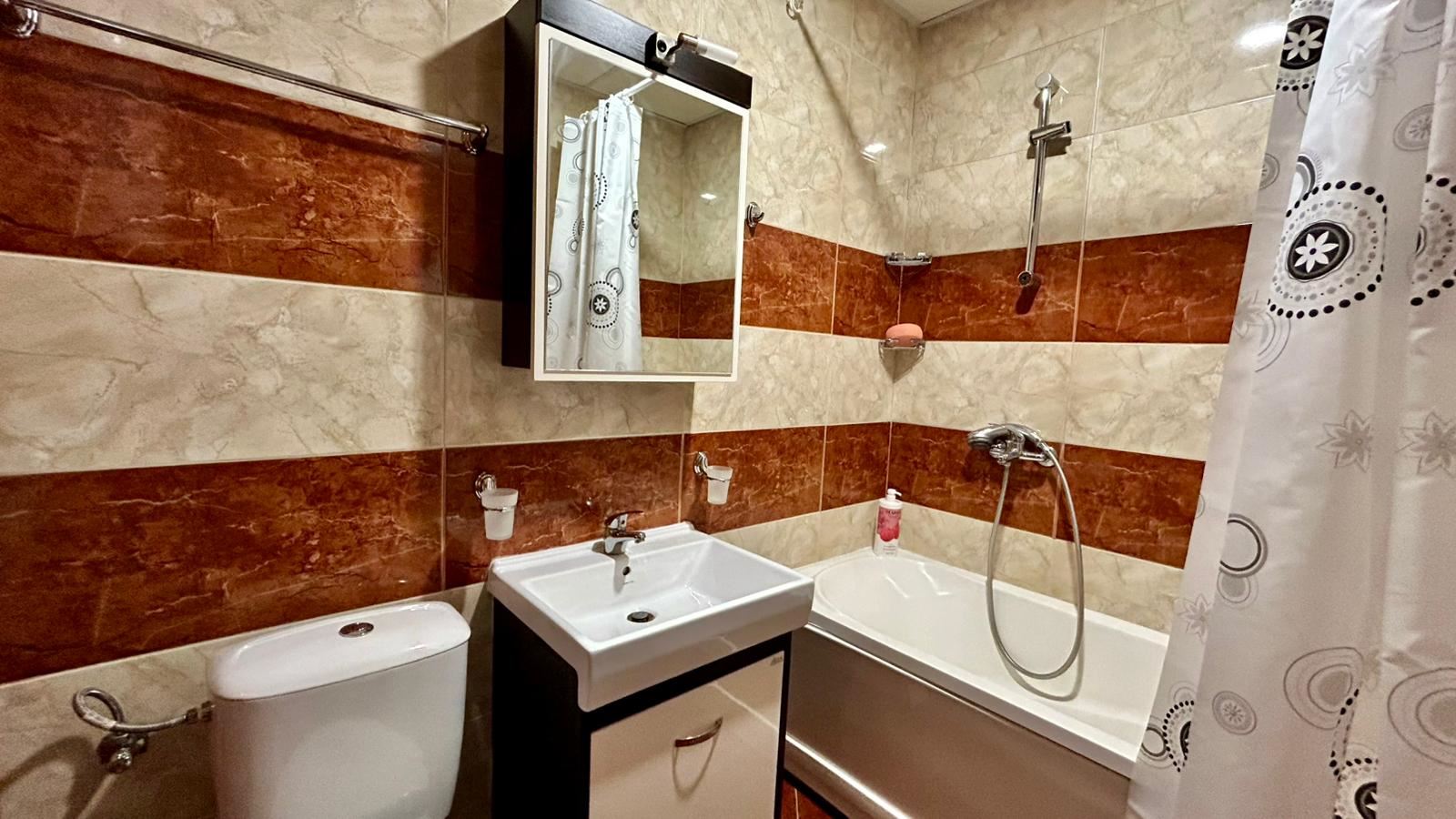Sveti Vlas – apartmán se třemi ložnicemi s přímým panoramatickým výhledem na moře v komplexu na první linii