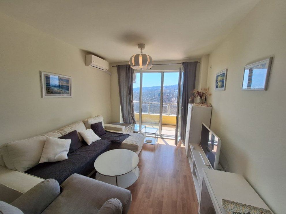 Zařízený apartmán s jednou ložnicí na první linii u moře s výhledem na moře v Byale