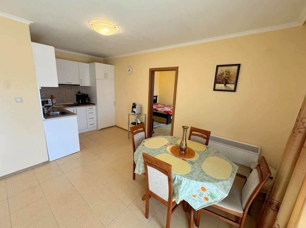 Prostorný apartmán se dvěma ložnicemi v Slunečném pobřeží – komfort, klid a příjemné prostředí