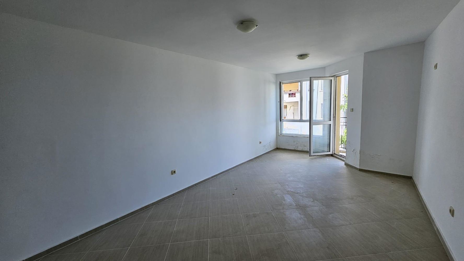 Apartmán s jednou ložnicí a výhledem na moře v Achtopolu – pouze 50 metrů od pláže, bez poplatku za údržbu
