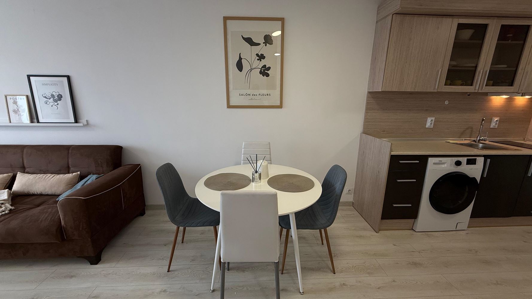 Prostorný a moderní byt s jednou ložnicí se všemi vybaveními v Pomorie