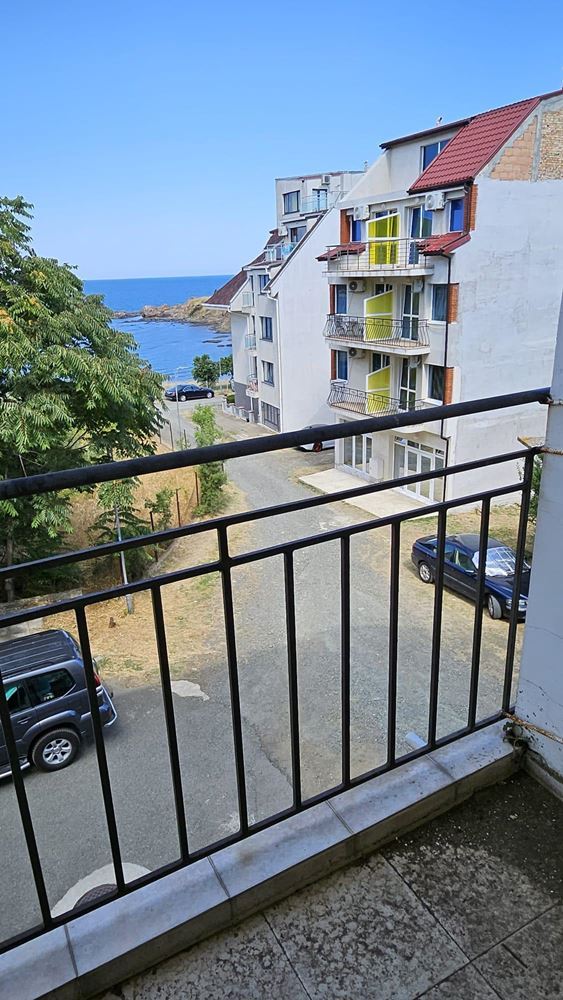 Apartmán s jednou ložnicí a výhledem na moře v Achtopolu – pouze 50 metrů od pláže, bez poplatku za údržbu
