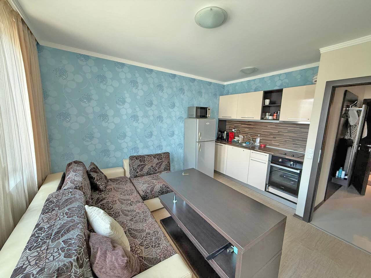 Elegantní apartmán s jednou ložnicí ve Svatém Vlasu – komfort, klid a středomořský styl v blízkosti moře