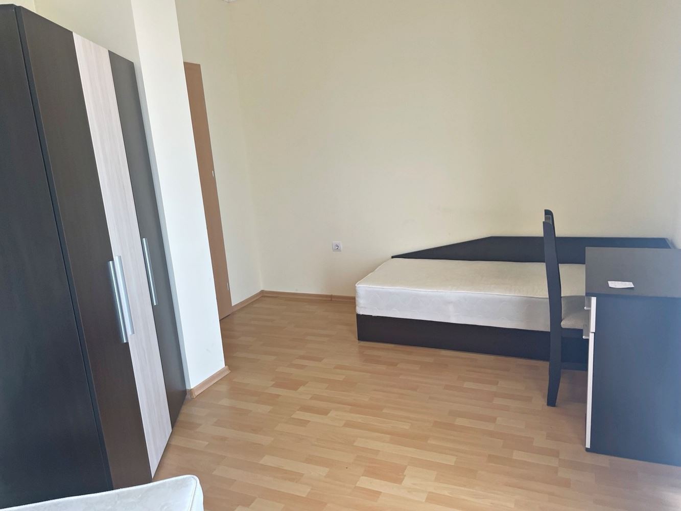 Prostorný panoramatický apartmán se dvěma ložnicemi ve Slunečném pobřeží