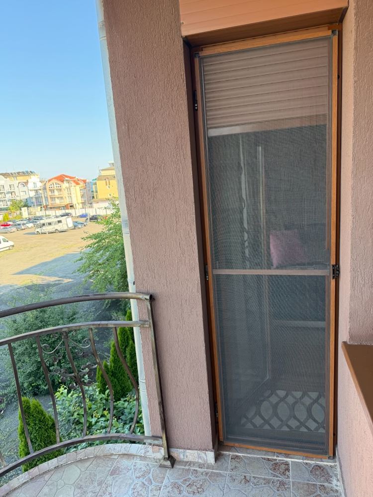 Útulný apartmán s jednou ložnicí v Ravdě v komplexu – připravený k bydlení