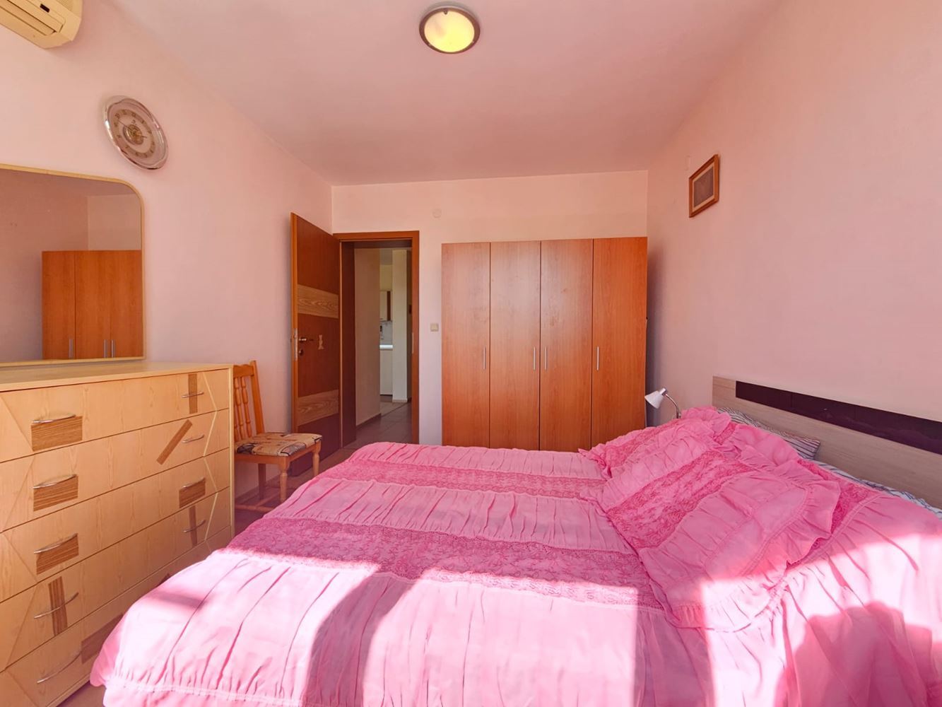 Dvoupokojový apartmán s výhledem na moře v prvotřídním přímořském komplexu – letovisko Elenite