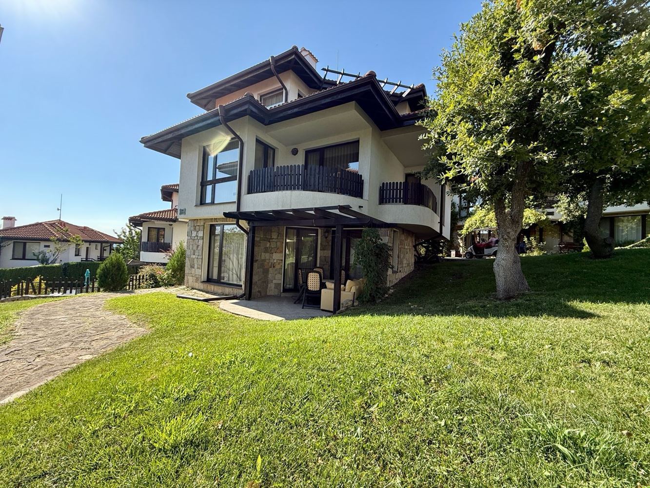 Útulný apartmán s jednou ložnicí, zahrádkou a vynikajícím vybavením v oblasti Sunny Beach