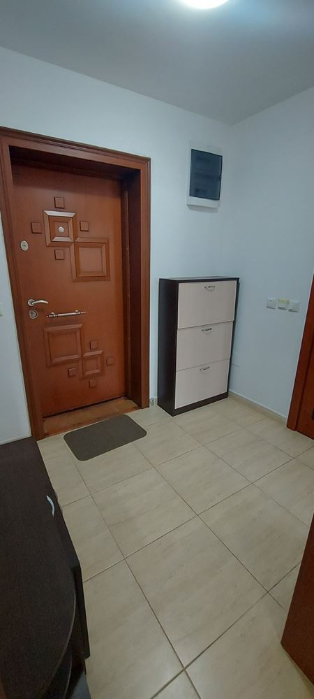 Prostorný apartmán s výhledem na moře ve Sveti Vlas – komfort, zeleň a prestižní lokalita