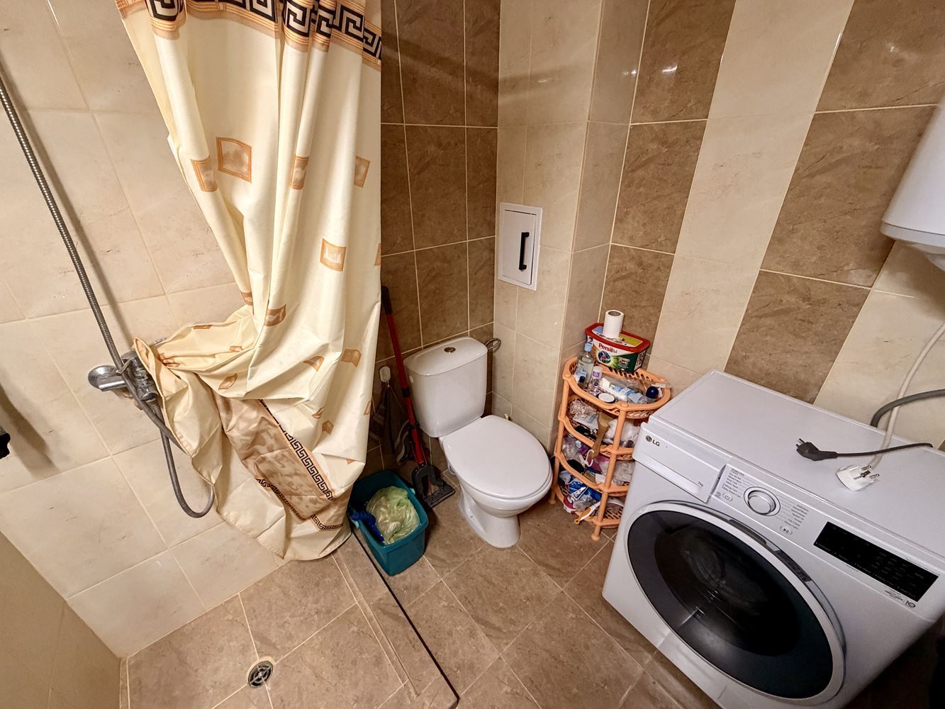 Prostorný apartmán s jednou ložnicí ve výborné lokalitě v čtvrti Černo More, Nesebar