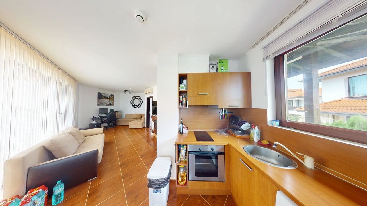 Apartmán s jednou ložnicí a panoramatickým výhledem na moře a hory v komplexu s bazény a wellness centrem SPA
