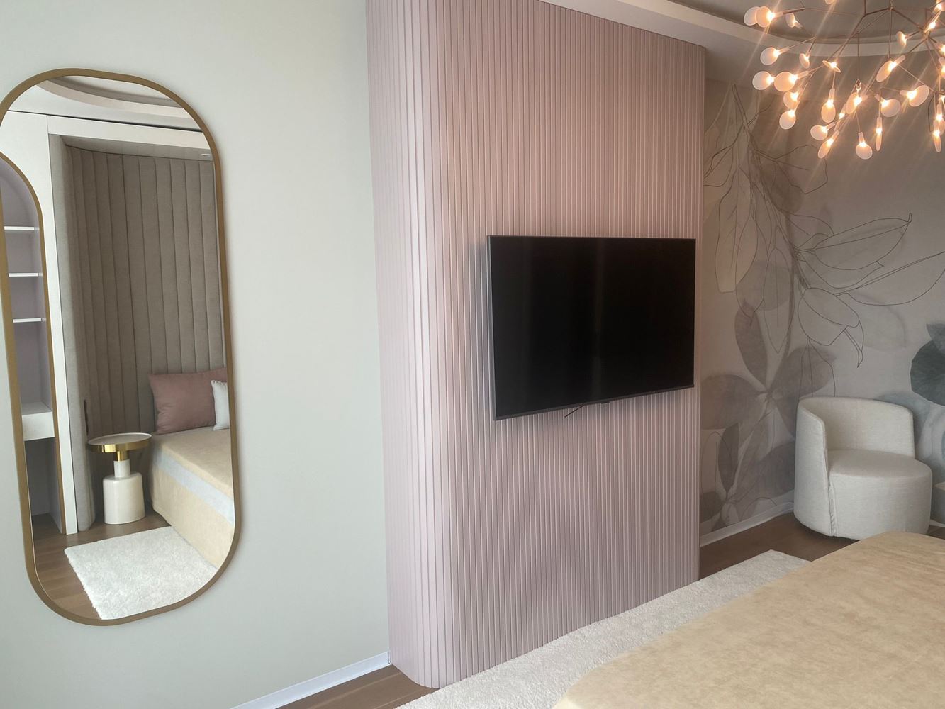Elegantní a prostorný třípokojový apartmán v první linii u moře v Nesebaru – panoramatický výhled na moře a prémiový komfort