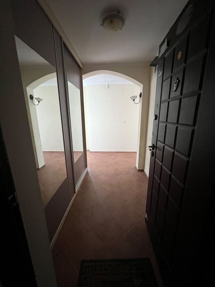 Apartmán se dvěma ložnicemi v první linii v Pomorie s působivým panoramatickým výhledem na moře