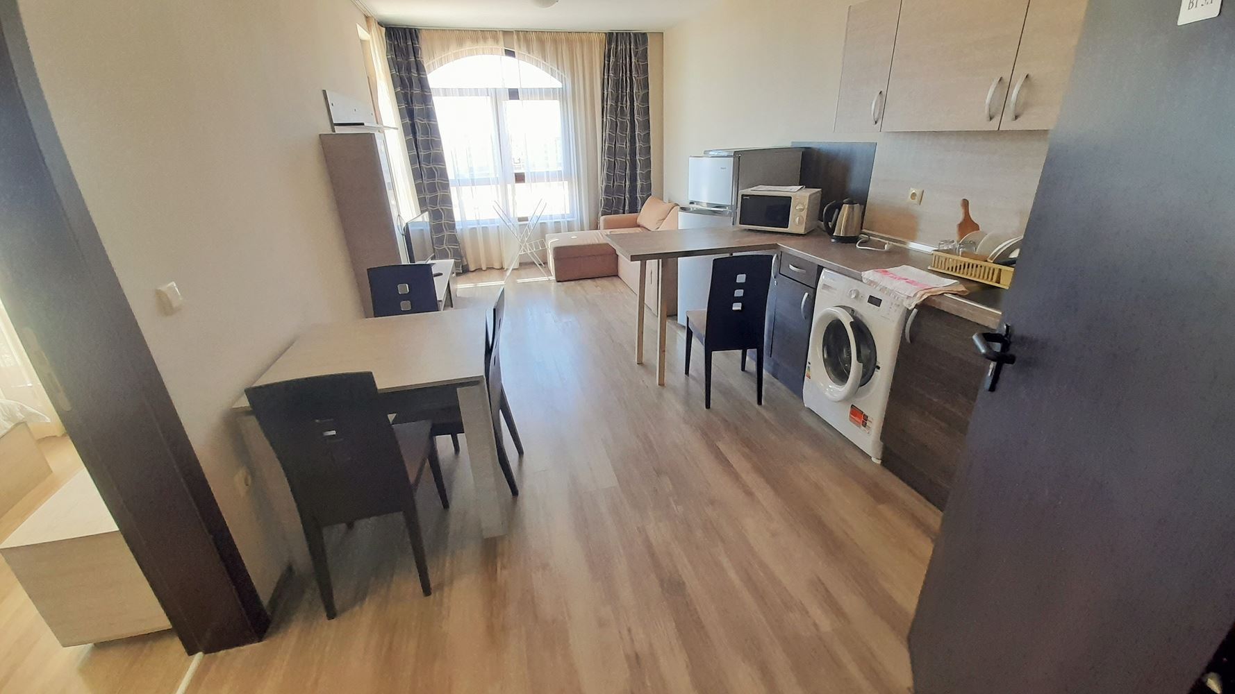 Atraktivní apartmán s jednou ložnicí s výhledem na moře a hory ve Svatém Vlasu