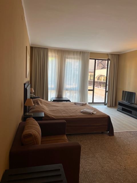 Prostorné studio v luxusním komplexu jen 50 m od pláže v Slunečném pobřeží