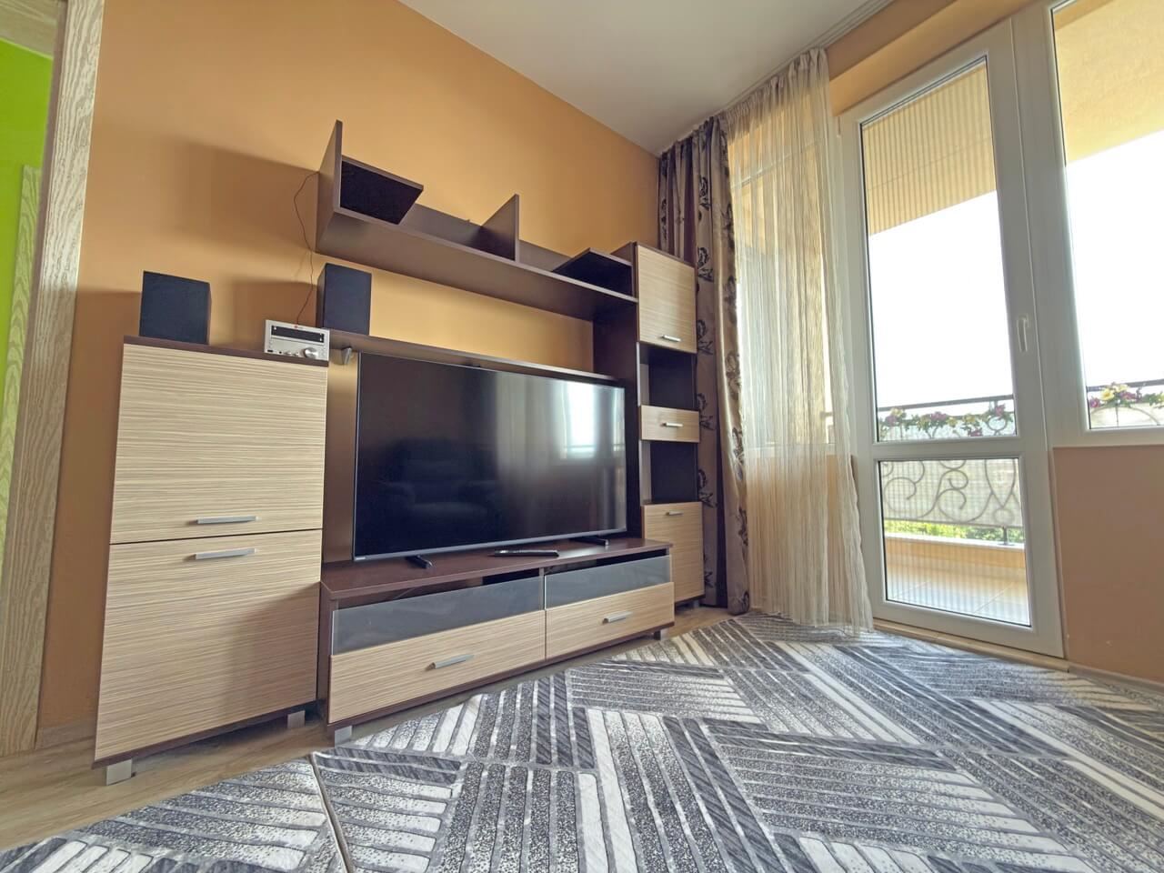 Apartmán se dvěma ložnicemi a výhledem na moře, 200 metrů od pláže v Pomorie