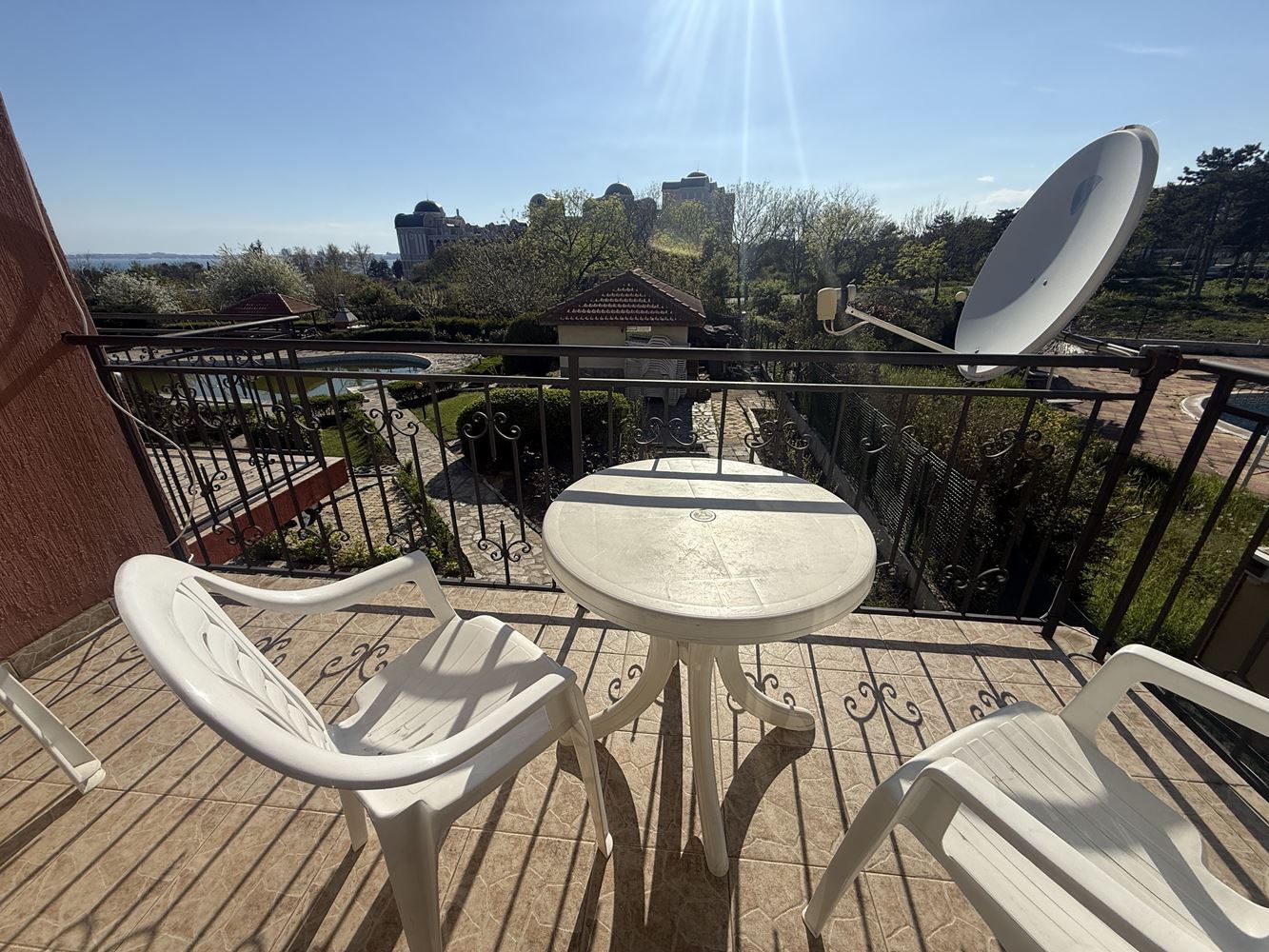 Dvoupokojový apartmán ve Svetém Vlasu – 300 m od moře, výborná infrastruktura a splátky do konce roku