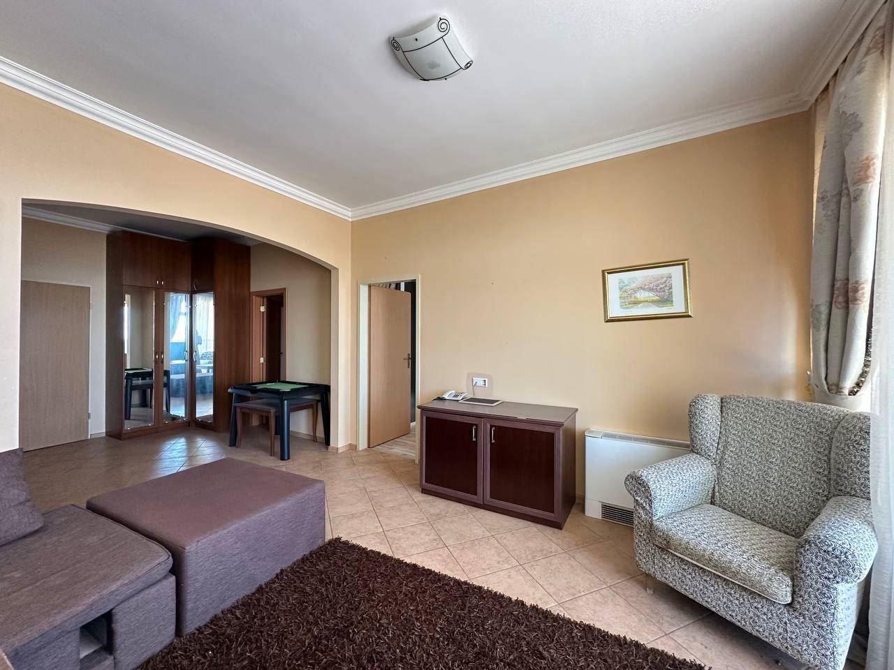 Prostorný apartmán s výhledem na moře v první linii v Pomorie – rekreační nemovitost s atmosférou luxusního resortu