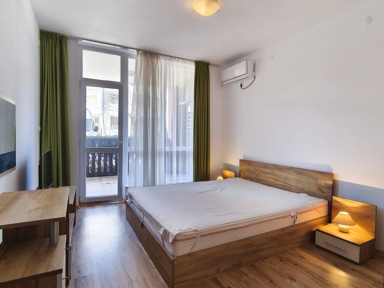 Prostorný apartmán s jednou ložnicí v Aheloy – připravený k nastěhování, jen pár kroků od moře