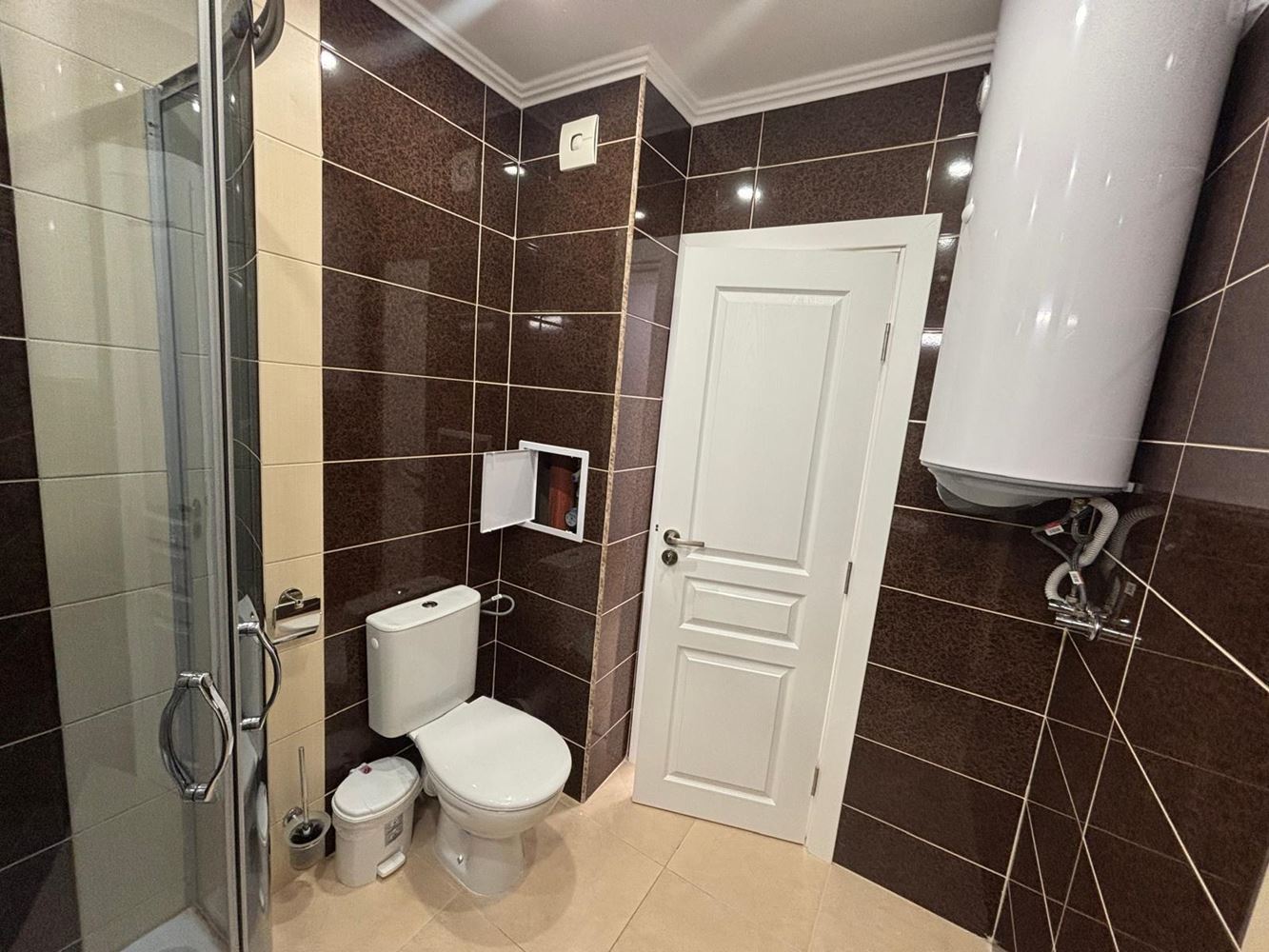 Útulný apartmán s jednou ložnicí v Ravdě – jen 200 m od moře, bez poplatku za údržbu