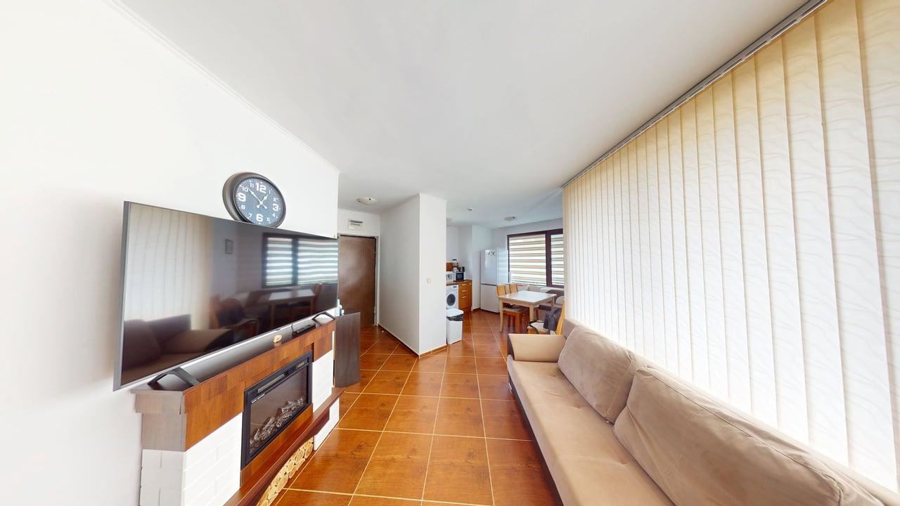 Apartmán s jednou ložnicí a panoramatickým výhledem na moře a hory v komplexu s bazény a wellness centrem SPA